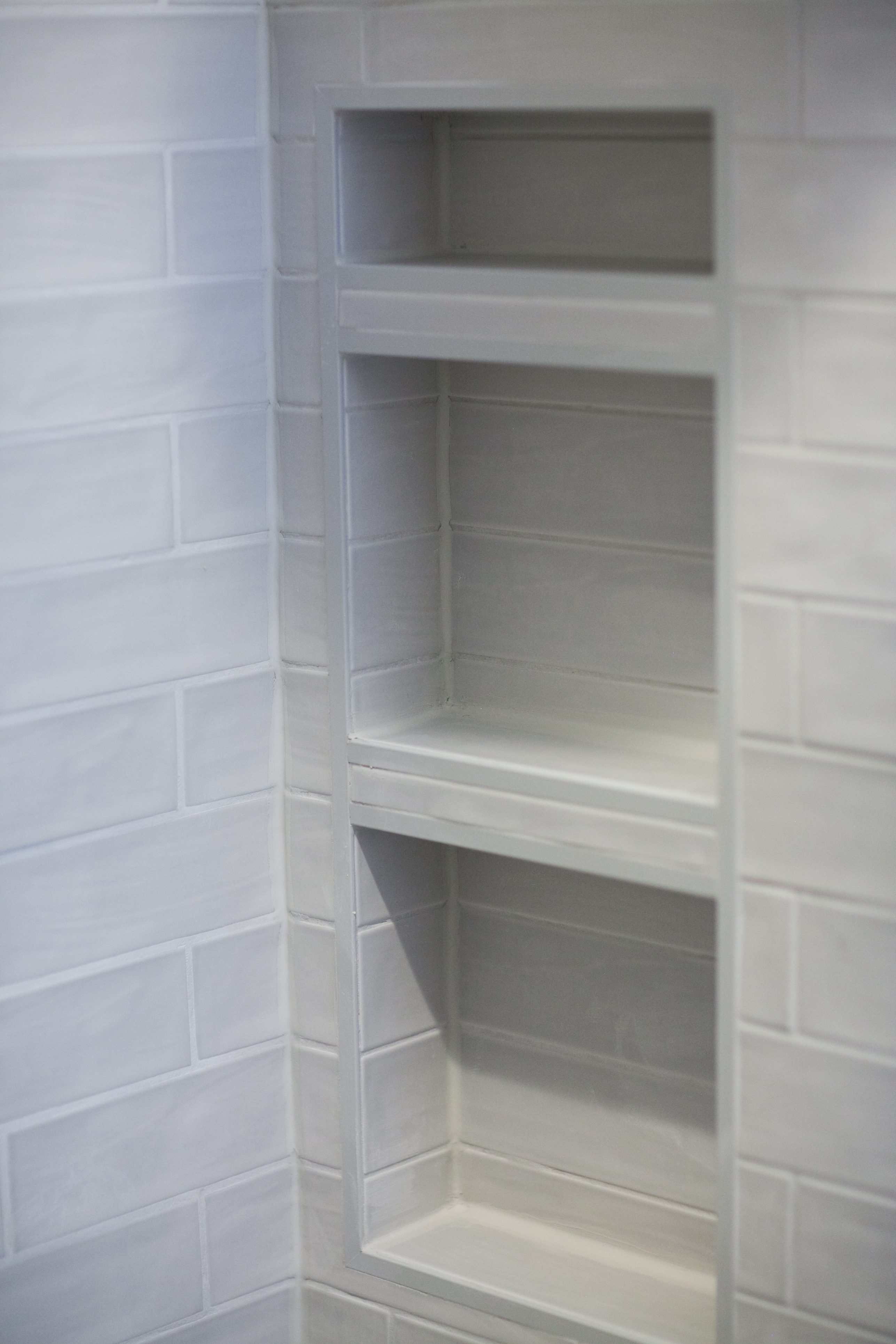 shower niche with custom tile Pinnacle Homes, Inc.
